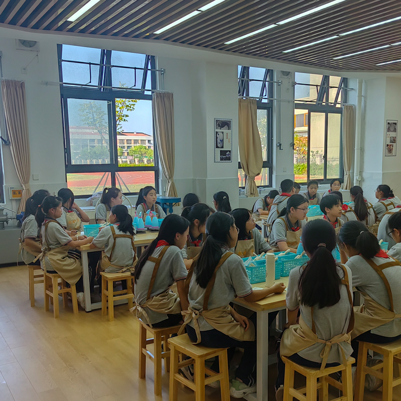 中学陶艺教室2024