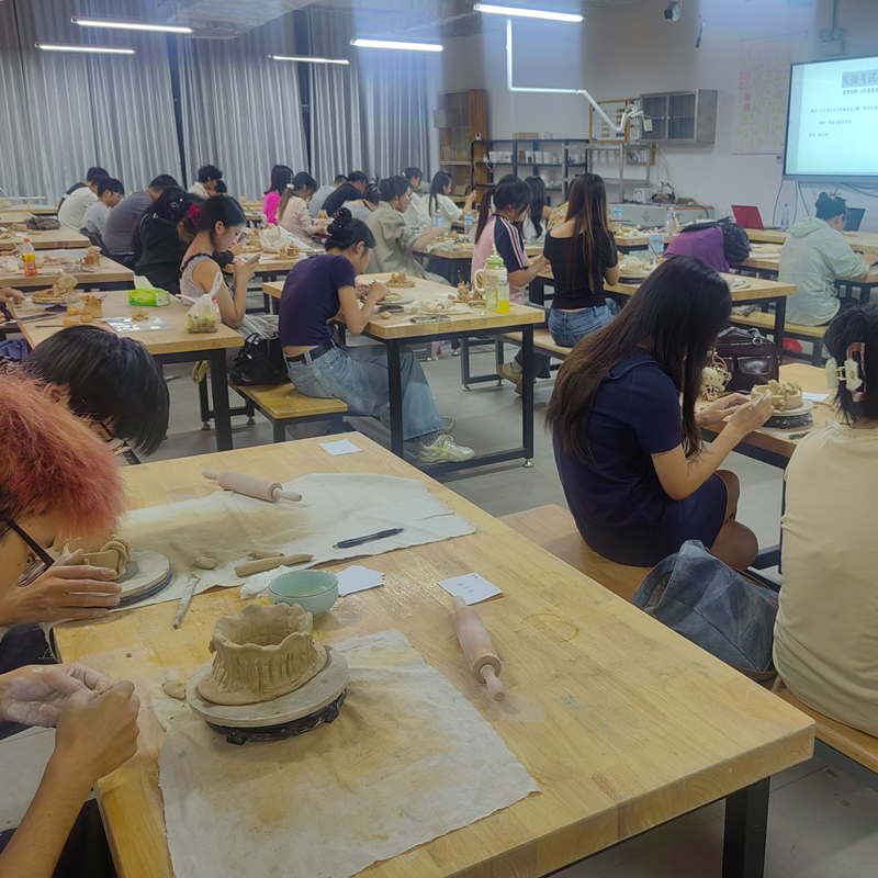 �մ���ѵ����֤�鿼��