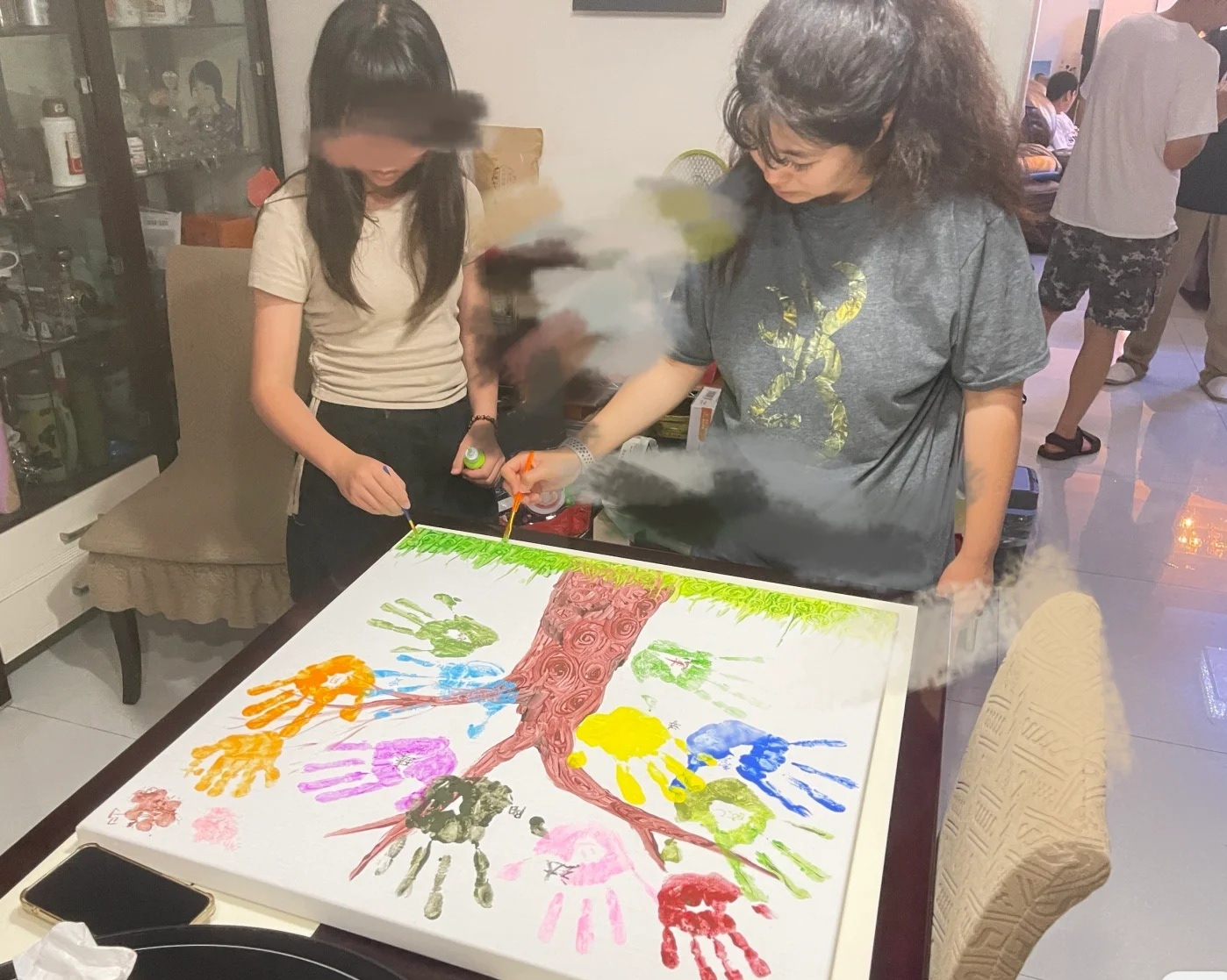 ��������