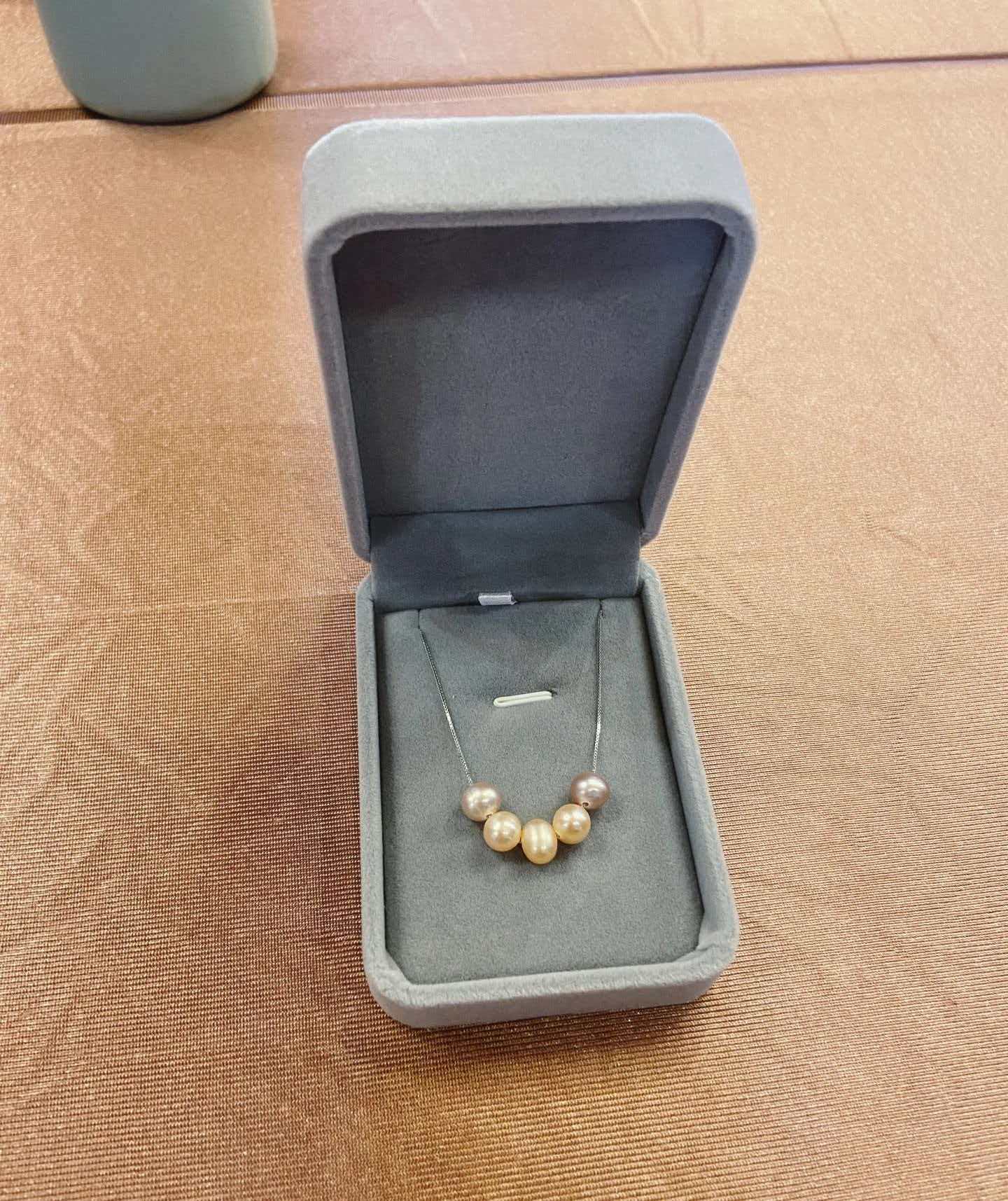 ���ֻ3.8��Ů���ֹ�